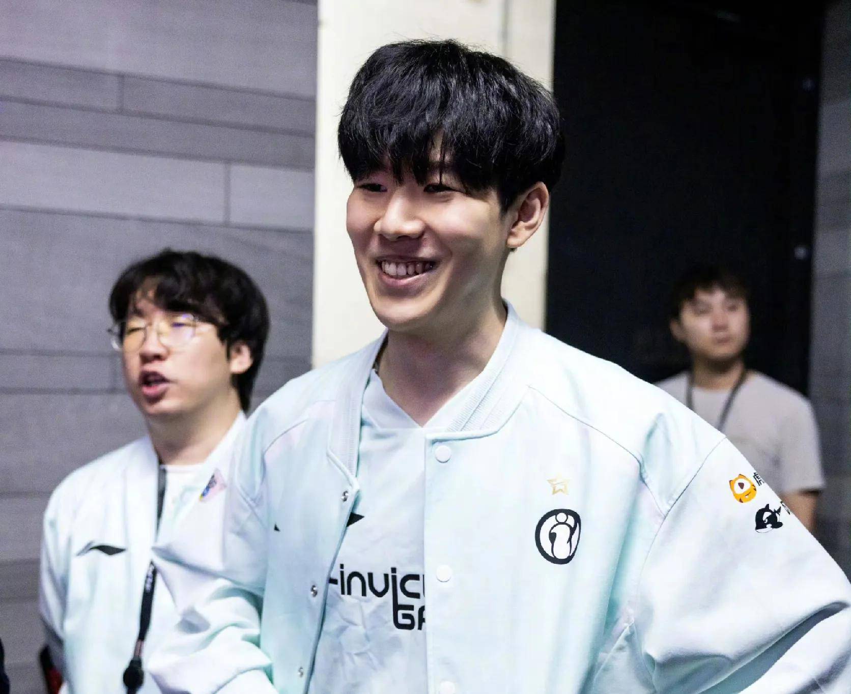 的对决也让 的对决也让