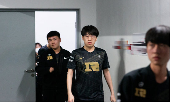 声与大人的 声与大人的